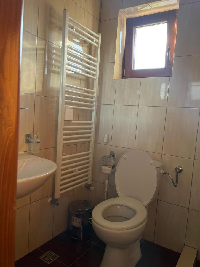 Pensiunea Rares Bistrita Bargaului Exteriör bild
